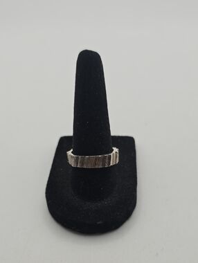 Ivy K Sterling Silver Textured Band Ring